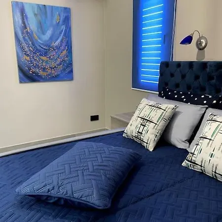 Boutique Family Design Near Sea Vilă *