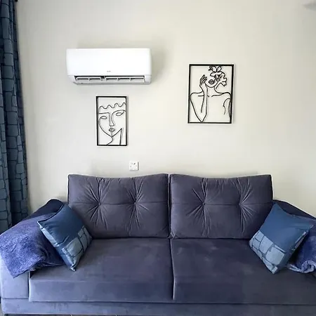 Boutique Family Design Near Sea Vilă