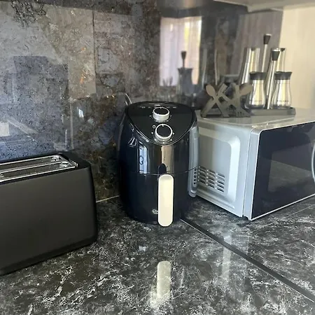 Boutique Family Design Near Sea Vilă