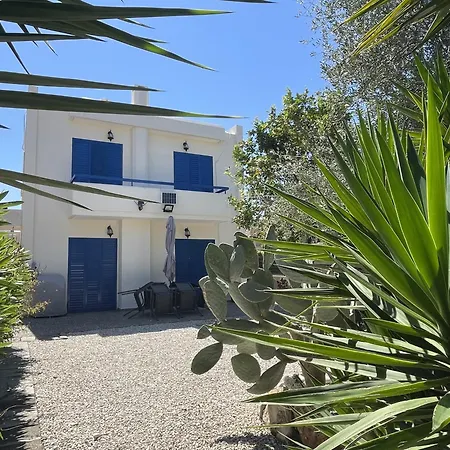 Boutique Family Design Near Sea Vilă *