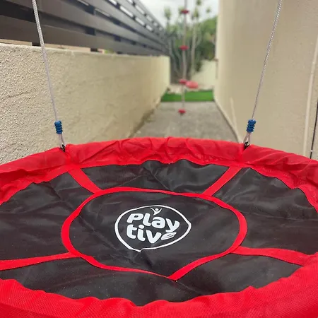 Boutique Family Design Near Sea Vilă *