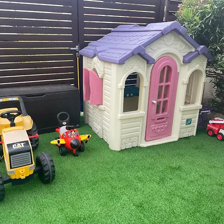 Vilă Boutique Family Design Near Sea Klorakas