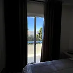 Boutique Family Design Near Sea Klorakas