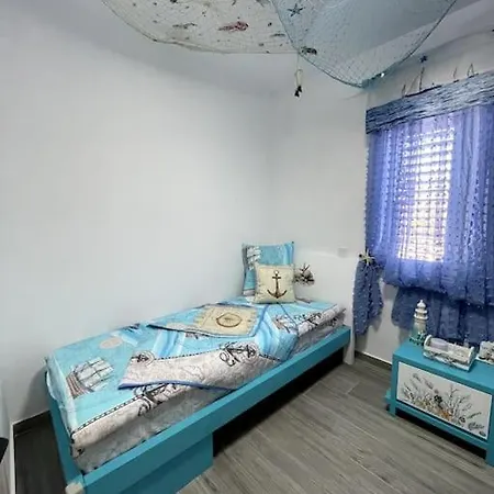Boutique Family Design Near Sea Villa Klorakas