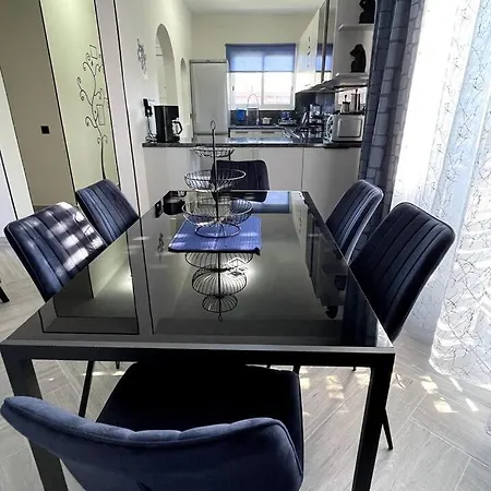 Boutique Family Design Near Sea Villa *