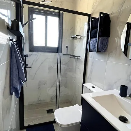 Boutique Family Design Near Sea Klorakas