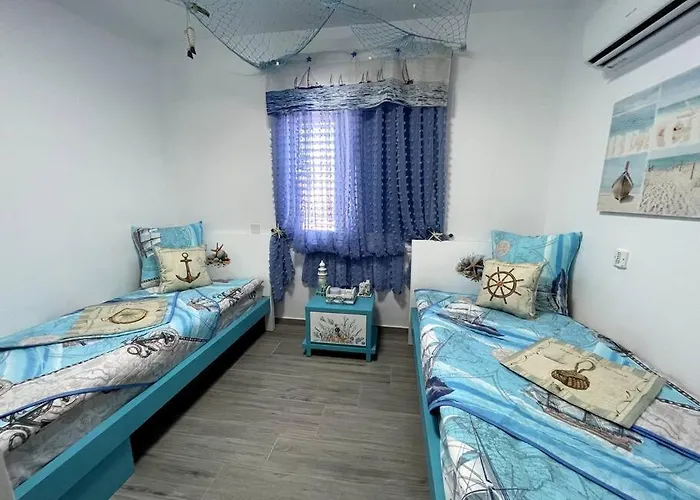 Boutique Family Design Near Sea Klorakas