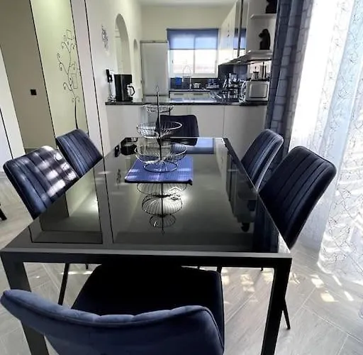 Boutique Family Design Near Sea Villa *