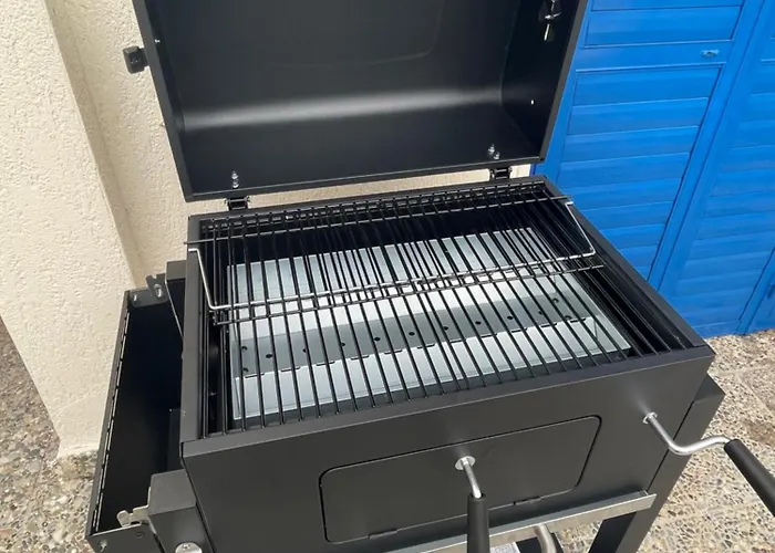 Boutique Family Design Near Sea Klorakas